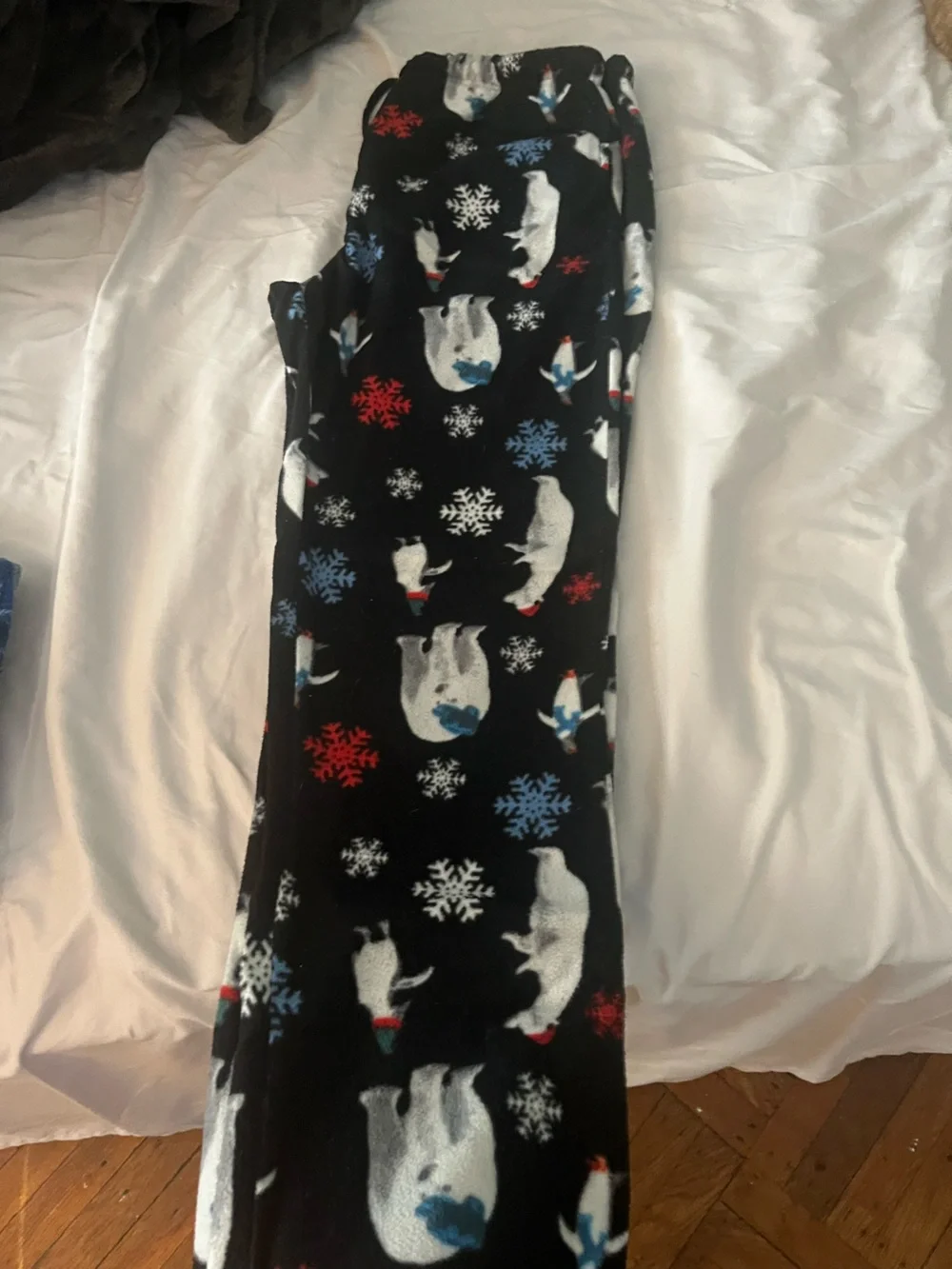 Hollister Kids Black Polar Bear & Snowflake Fleece Scarf
